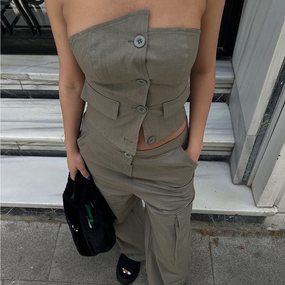 Small 💫 Brand new 🤍 Top and bottom SET - Picture 2 of 2